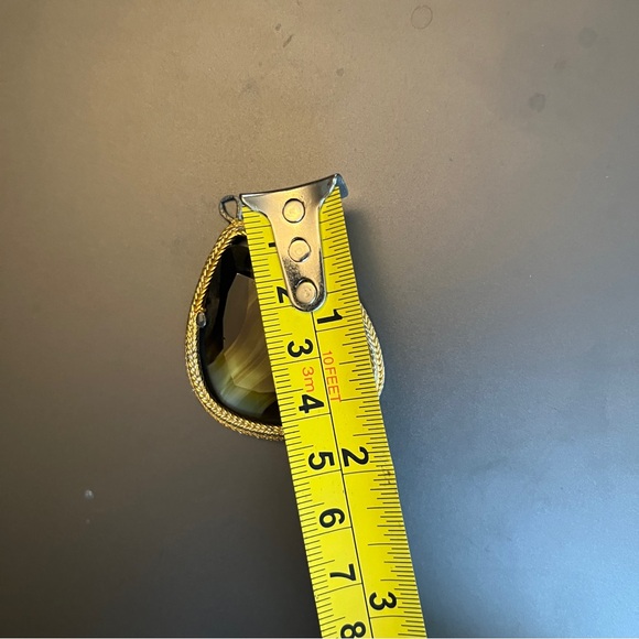 Sphinx faux faceted tiger eye vintage pendant triangle gold tone caged - Picture 4 of 6